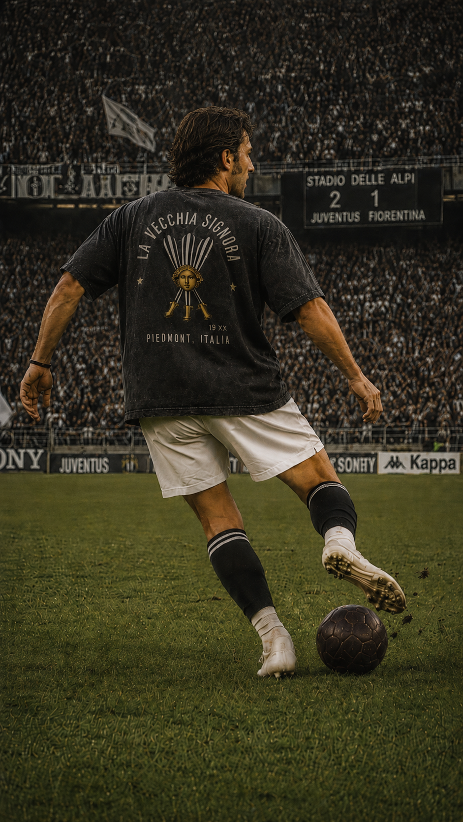 La Vecchia Signora — Boxy Tee
